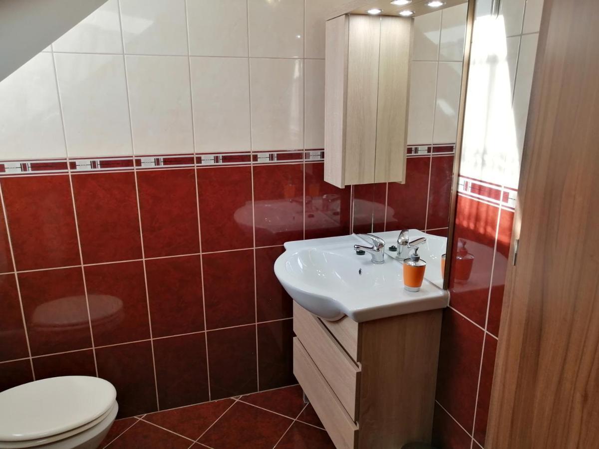 Csipkehaz Apartman Cserkeszolo Luaran gambar