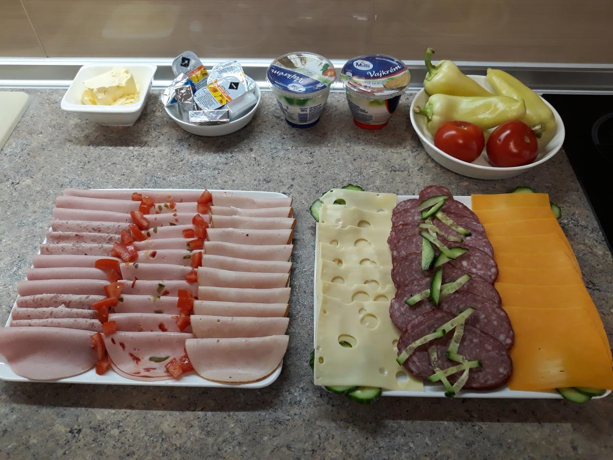 Csipkehaz Apartman Cserkeszolo Luaran gambar